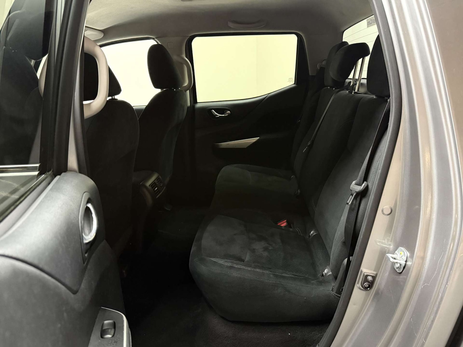 Used Nissan Navara 2016 for sale - 76343746: Photo 35