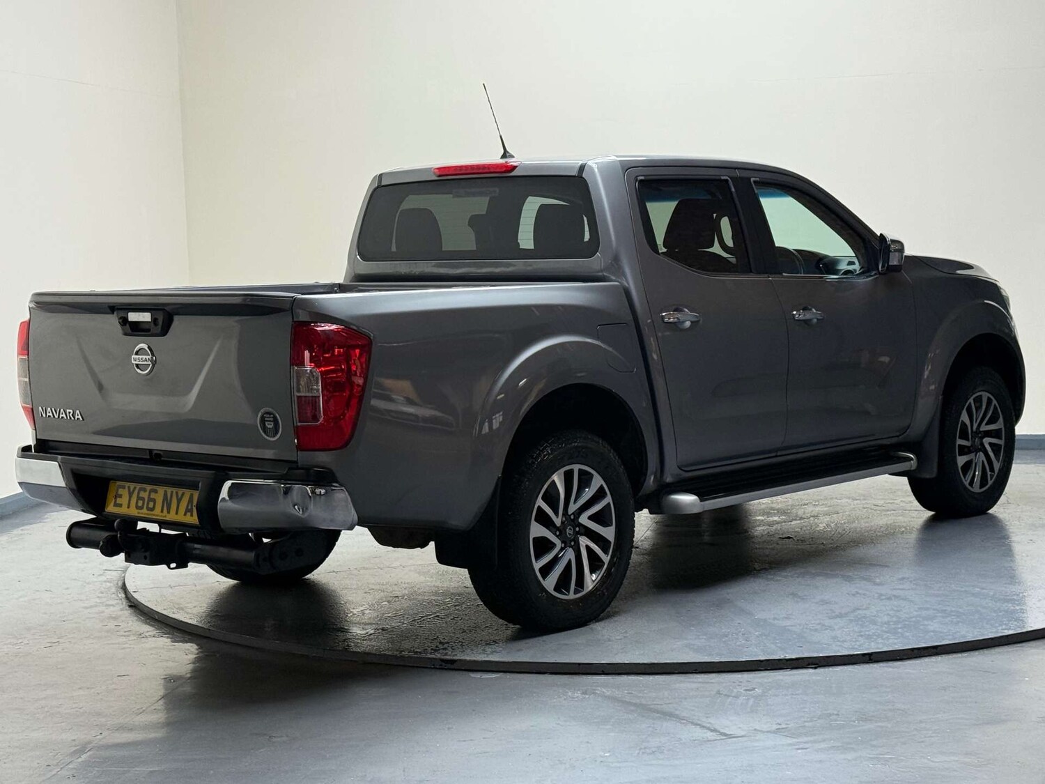 Used Nissan Navara 2016 for sale - 76343746: Photo 40