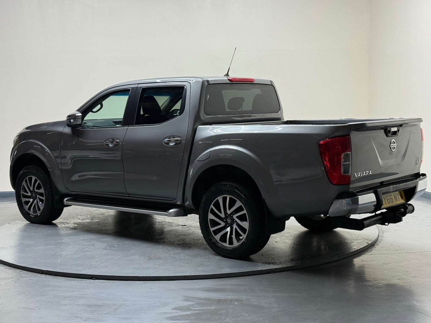 Used Nissan Navara 2016 for sale - 76343746: Photo 41