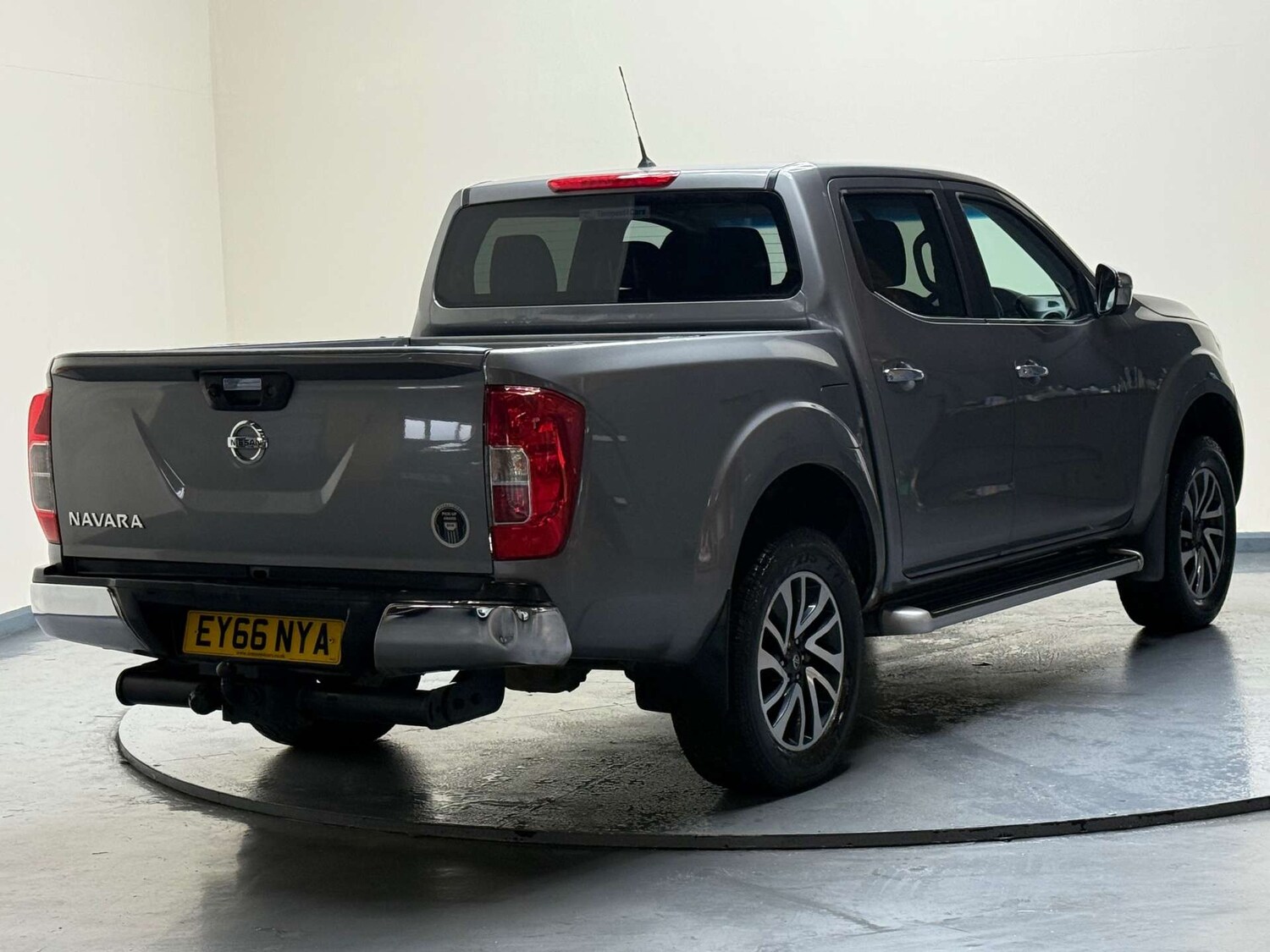 Used Nissan Navara 2016 for sale - 76343746: Photo 46