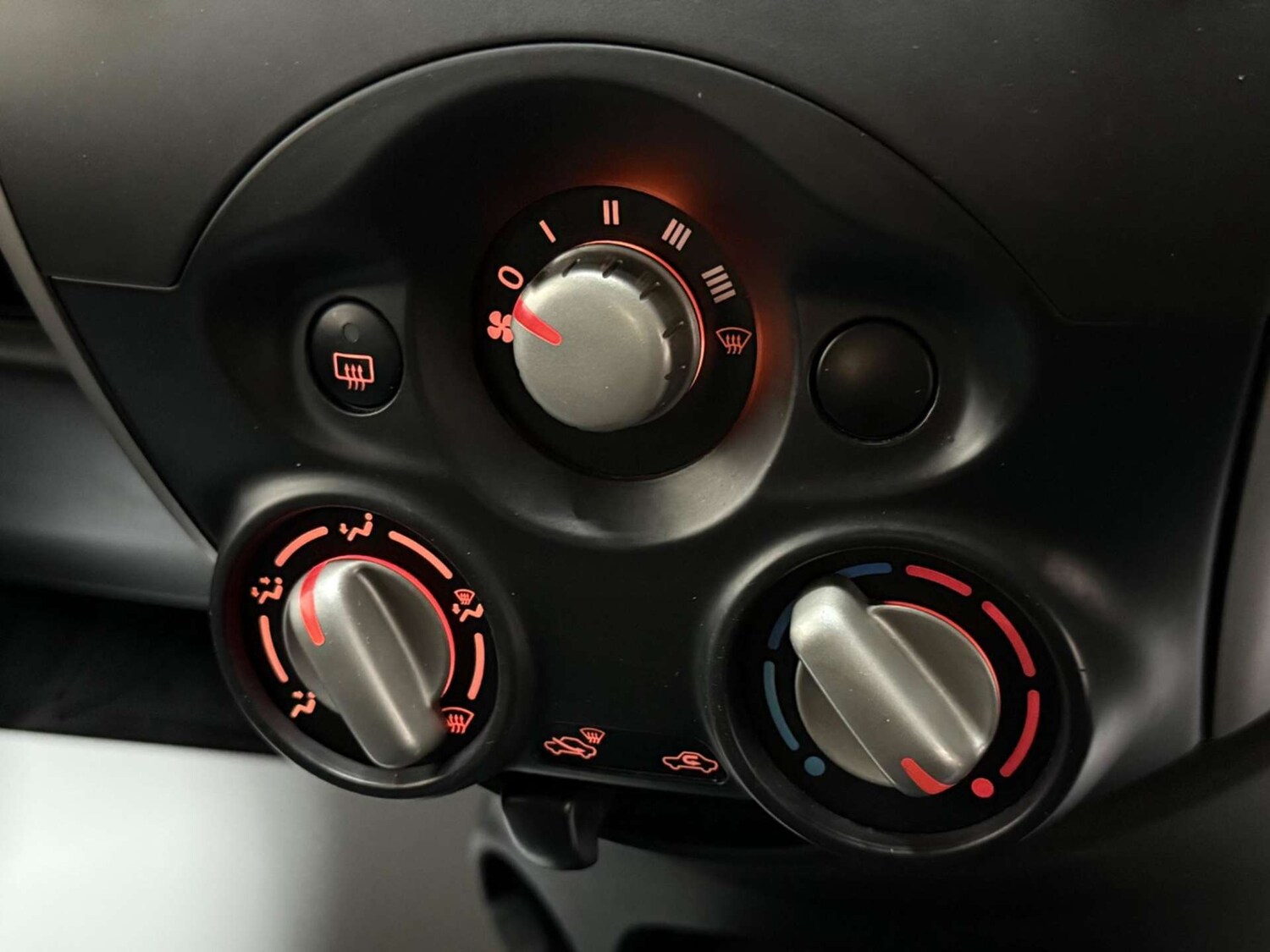 Used Nissan Micra 2014 for sale - 76363910: Photo 21