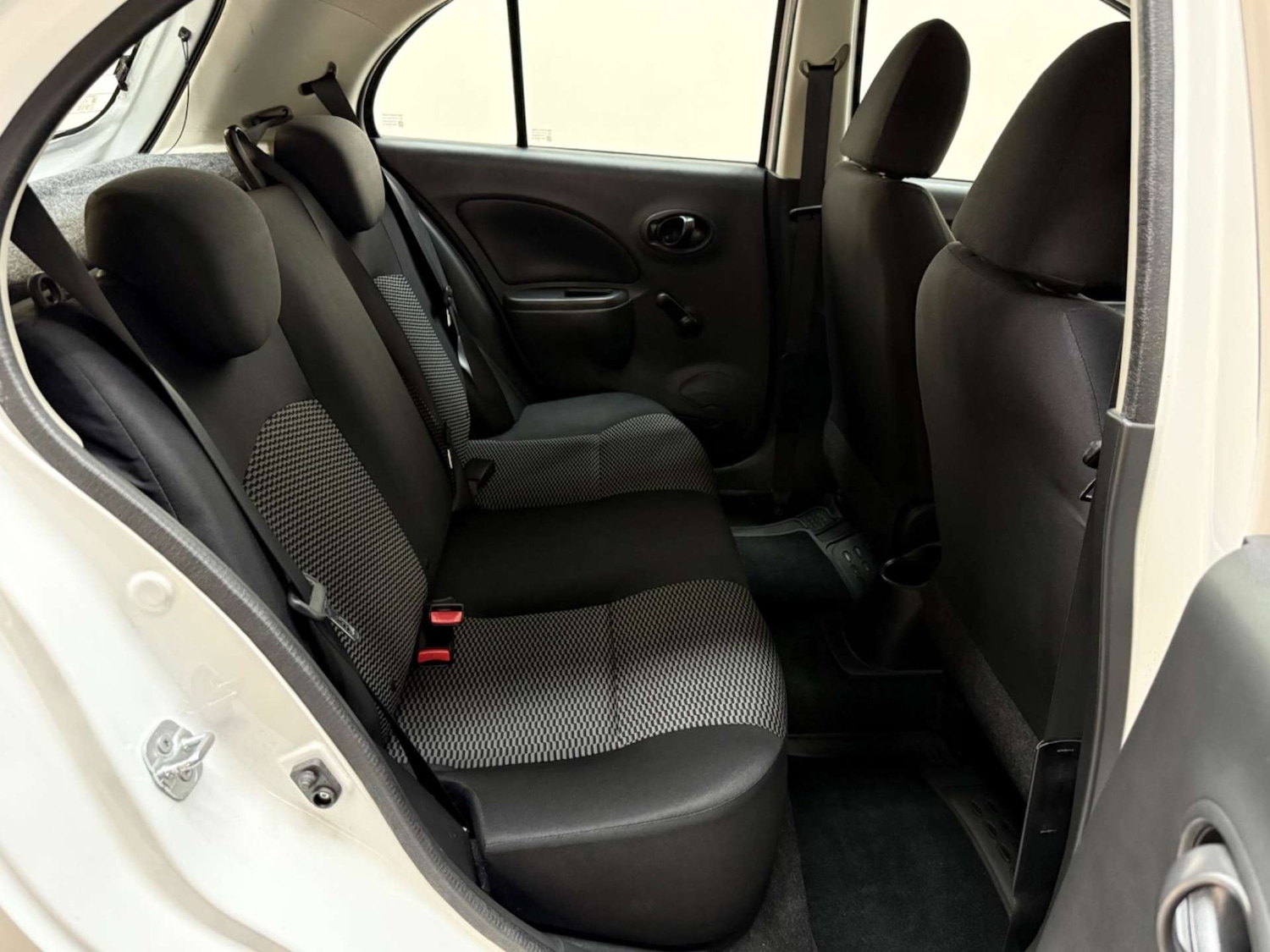 Used Nissan Micra 2014 for sale - 76363910: Photo 24