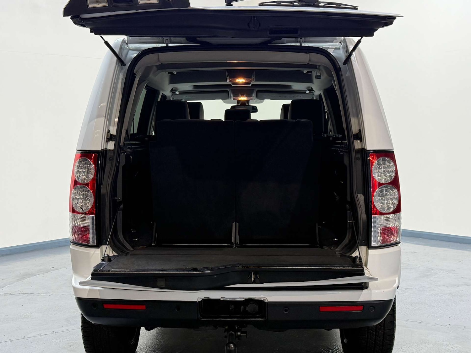 Used Land Rover Discovery 2013 for sale - 77535172: Photo 61