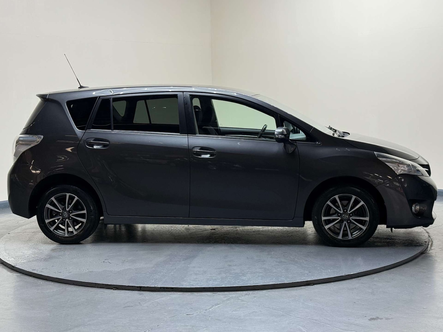 Used Toyota Verso 2013 for sale - 76601592: Photo 15