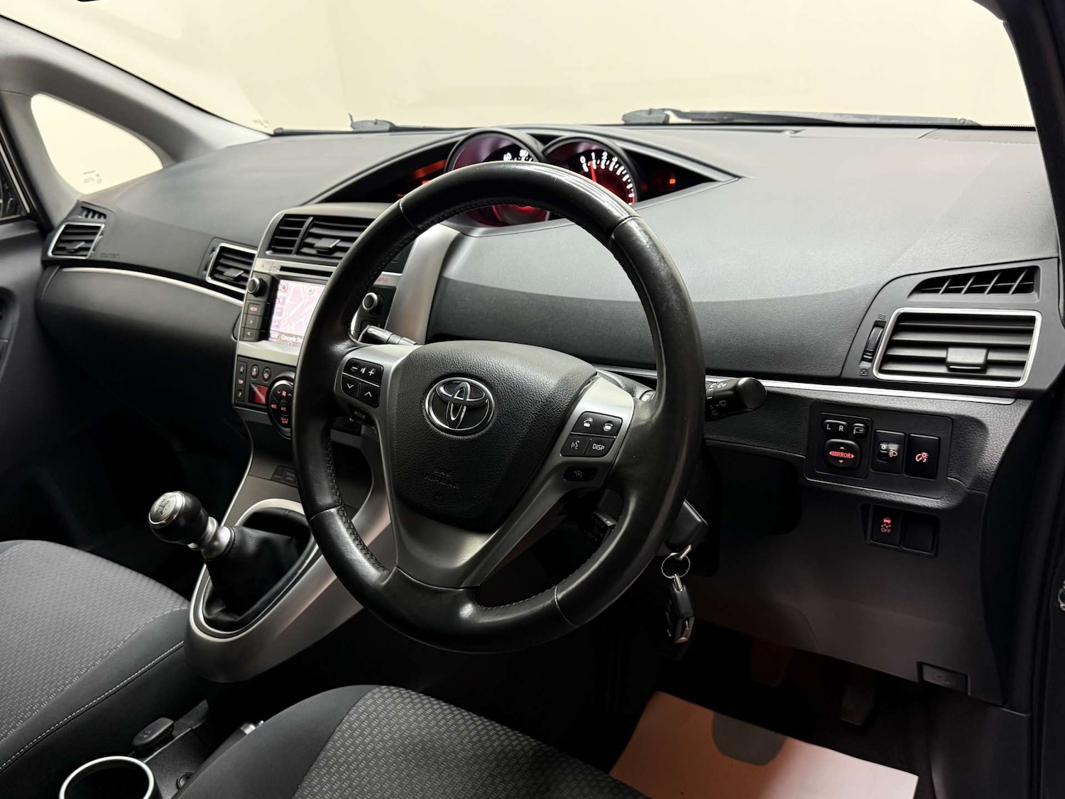 Used Toyota Verso 2013 for sale - 76601592: Photo 17