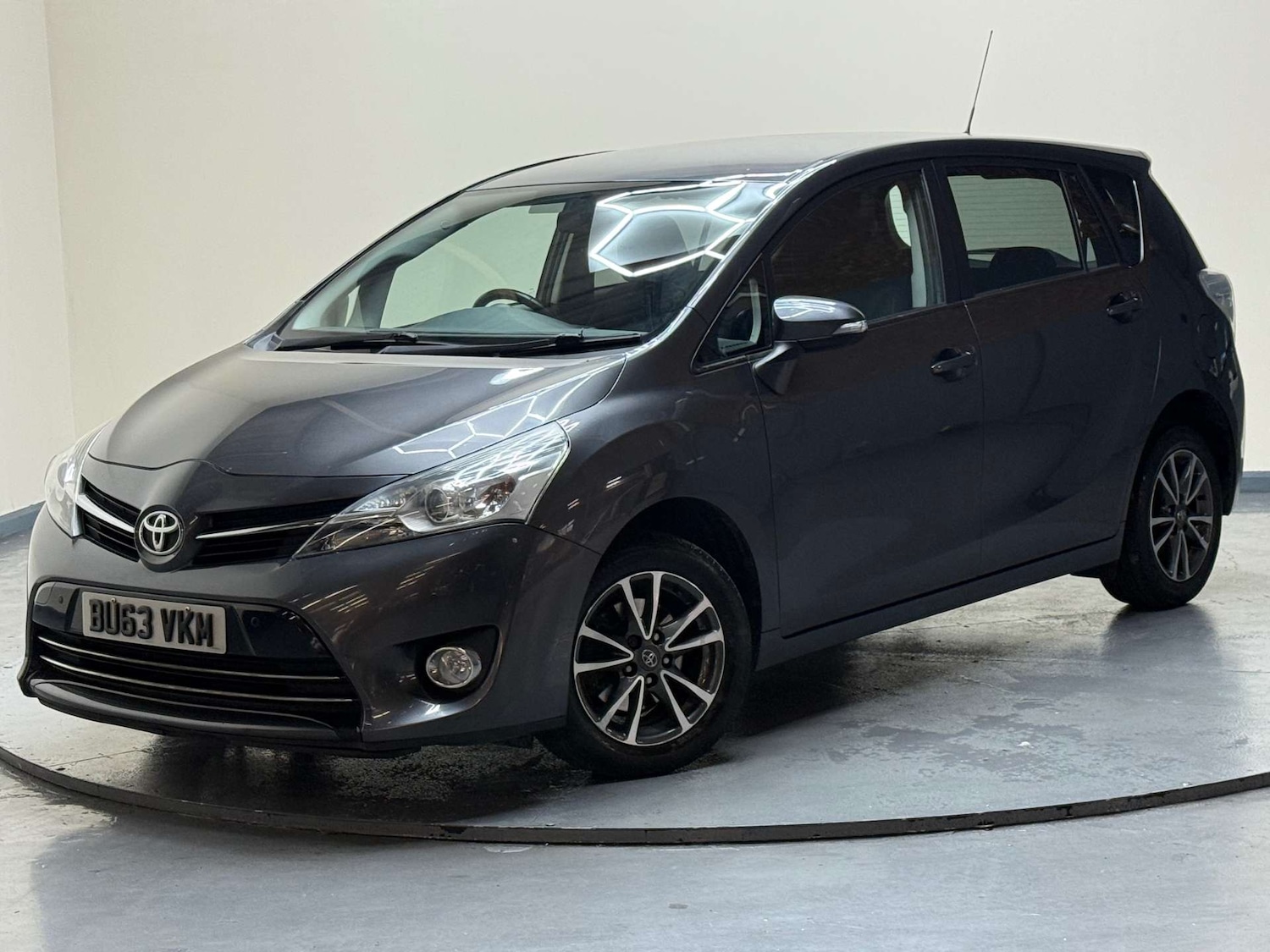 Used Toyota Verso 2013 for sale - 76601592: Photo 2