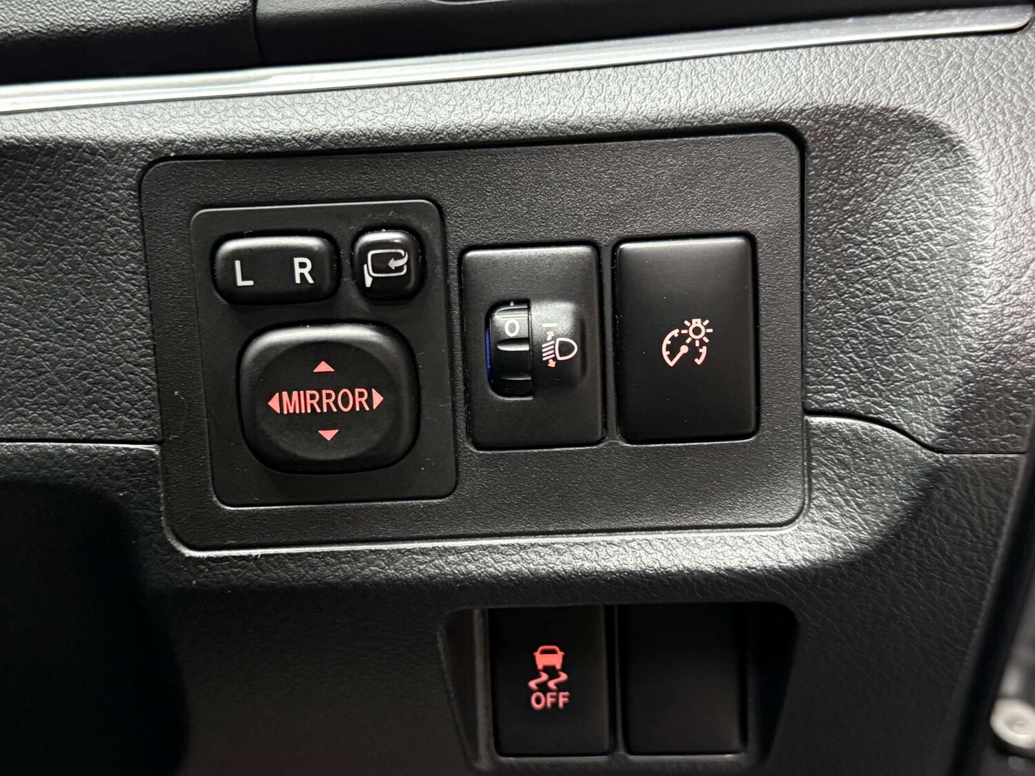 Used Toyota Verso 2013 for sale - 76263538: Photo 25