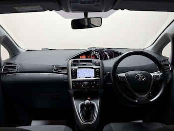 Used Toyota Verso 2013 for sale - 76263538: Photo