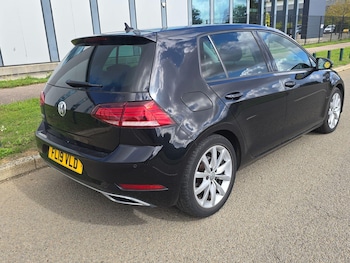 Used Volkswagen Golf 2019 for sale - 75940598: Photo