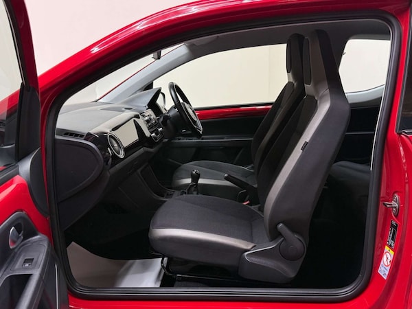 Used Volkswagen up! 2013 for sale - 76180970: Photo 25