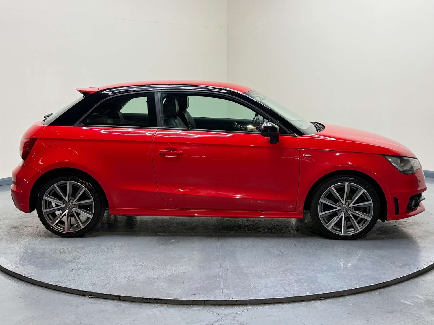 Used Audi A1 2014 for sale - 77693734: Photo 8