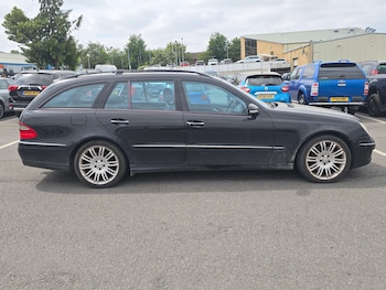 Used Mercedes-Benz E Class 2006 for sale - 79260510: Photo