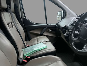 Used Ford Tourneo Custom 2014 for sale - 77065869: Photo