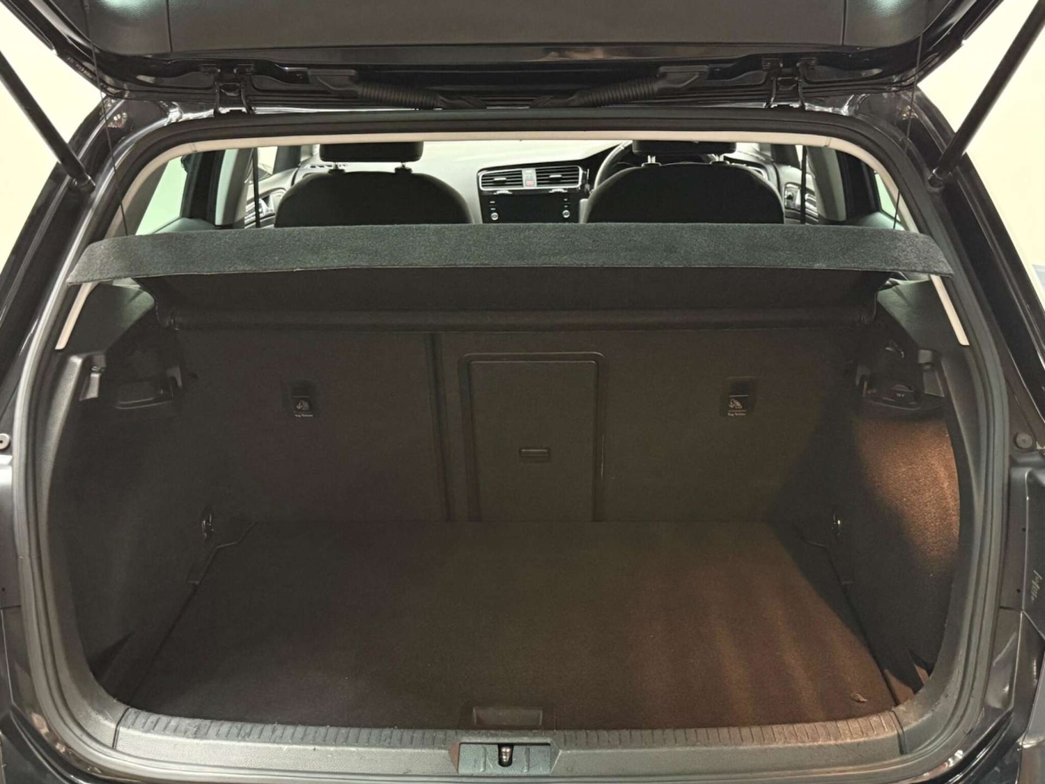 Used Volkswagen Golf 2019 for sale - 76762546: Photo 10