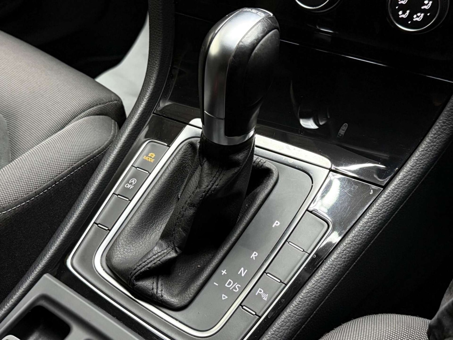 Used Volkswagen Golf 2019 for sale - 76762546: Photo 29