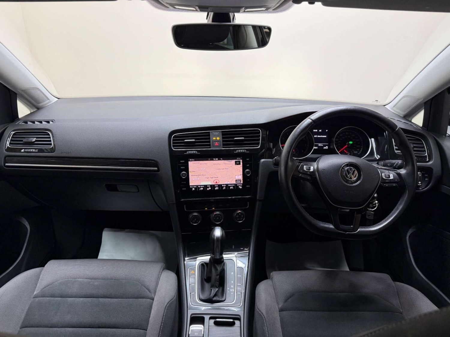 Used Volkswagen Golf 2019 for sale - 76762546: Photo 3