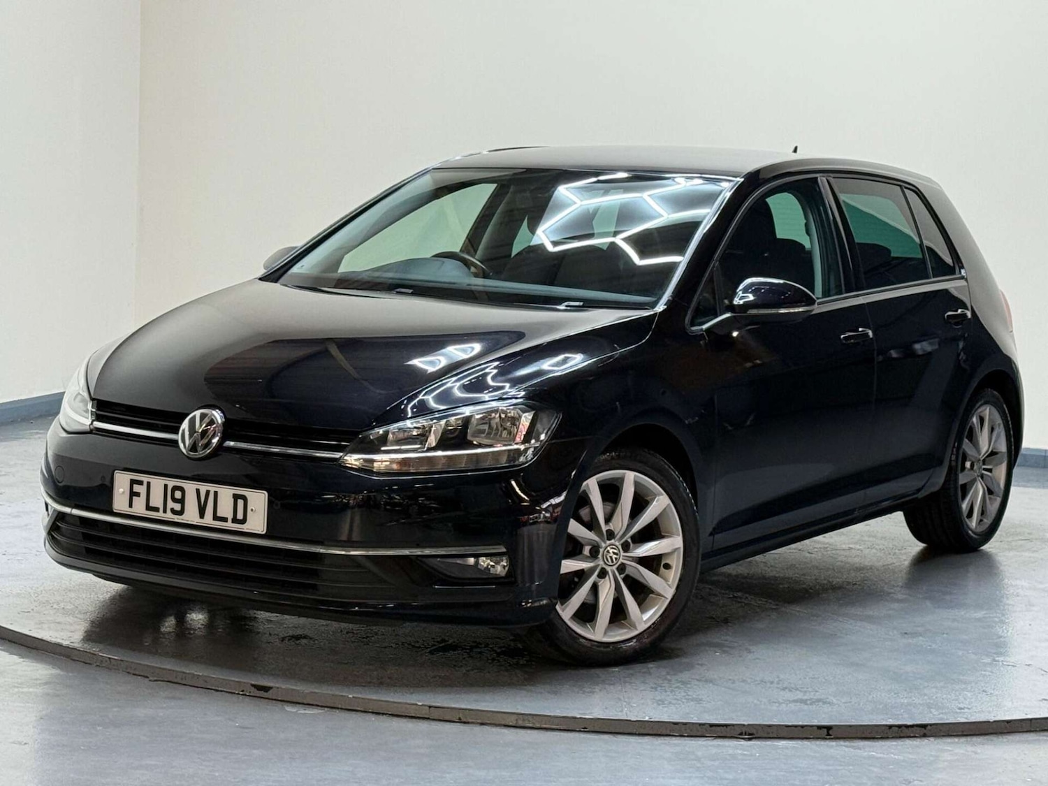 Used Volkswagen Golf 2019 for sale - 76762546: Photo 59