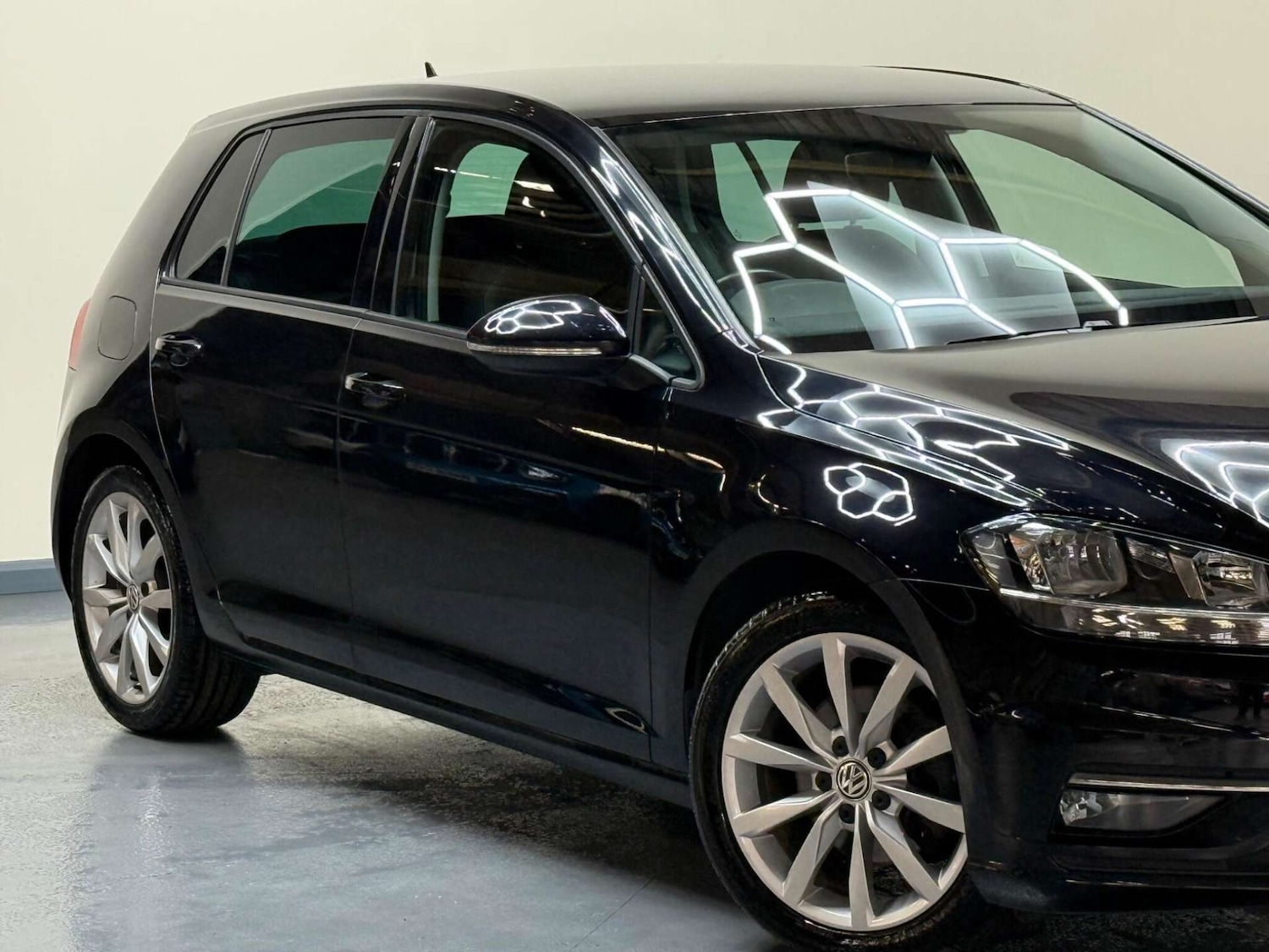 Used Volkswagen Golf 2019 for sale - 76762546: Photo 61