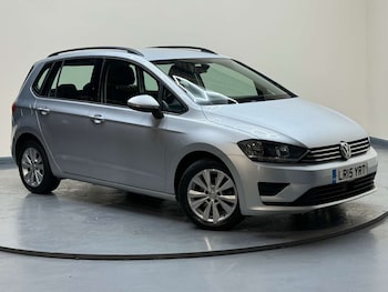 Used Volkswagen Golf SV 2015 for sale - 78654410: Photo