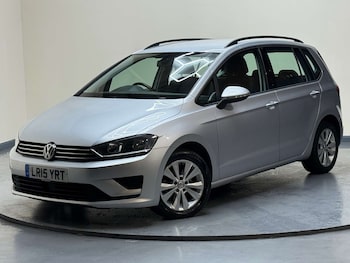 Used Volkswagen Golf SV 2015 for sale - 78654410: Photo