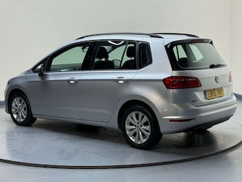 Used Volkswagen Golf SV 2015 for sale - 78654410: Photo