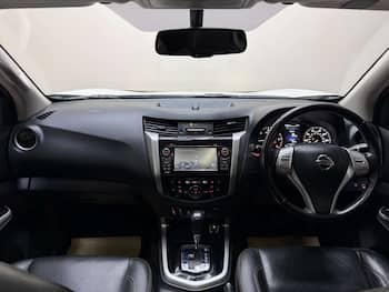 Used Nissan Navara 2018 for sale - 79308036: Photo