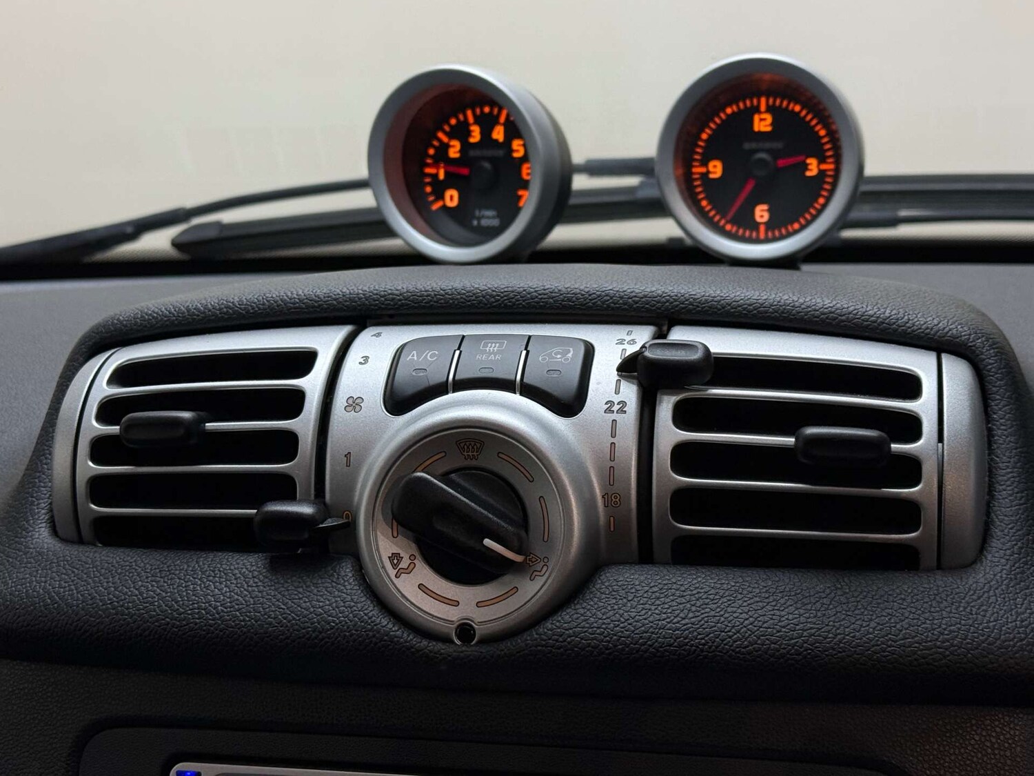 Used smart fortwo 2011 for sale - 78196754: Photo 19