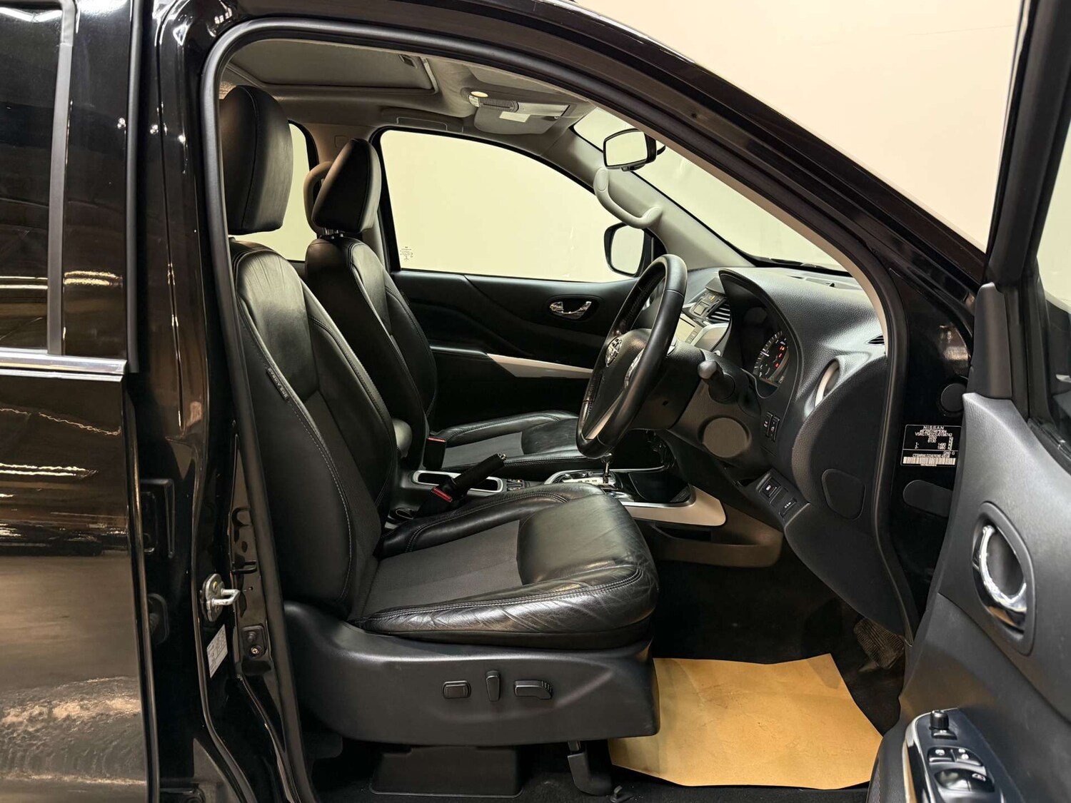 Used Nissan Navara 2021 for sale - 77678685: Photo 14