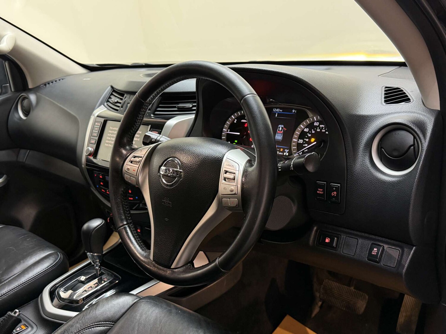 Used Nissan Navara 2021 for sale - 77678685: Photo 15