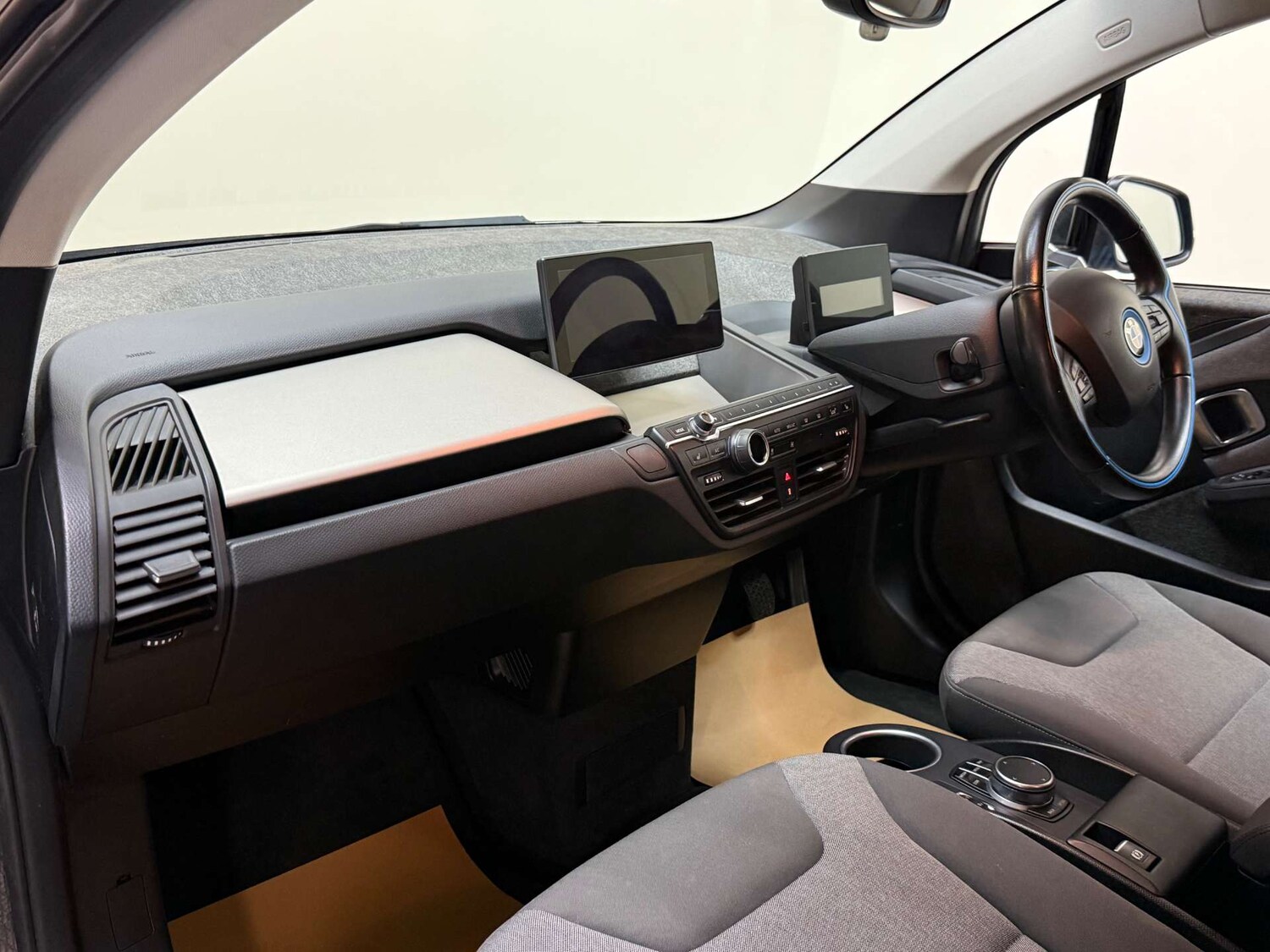 Used BMW i3 2018 for sale - 78144617: Photo 33