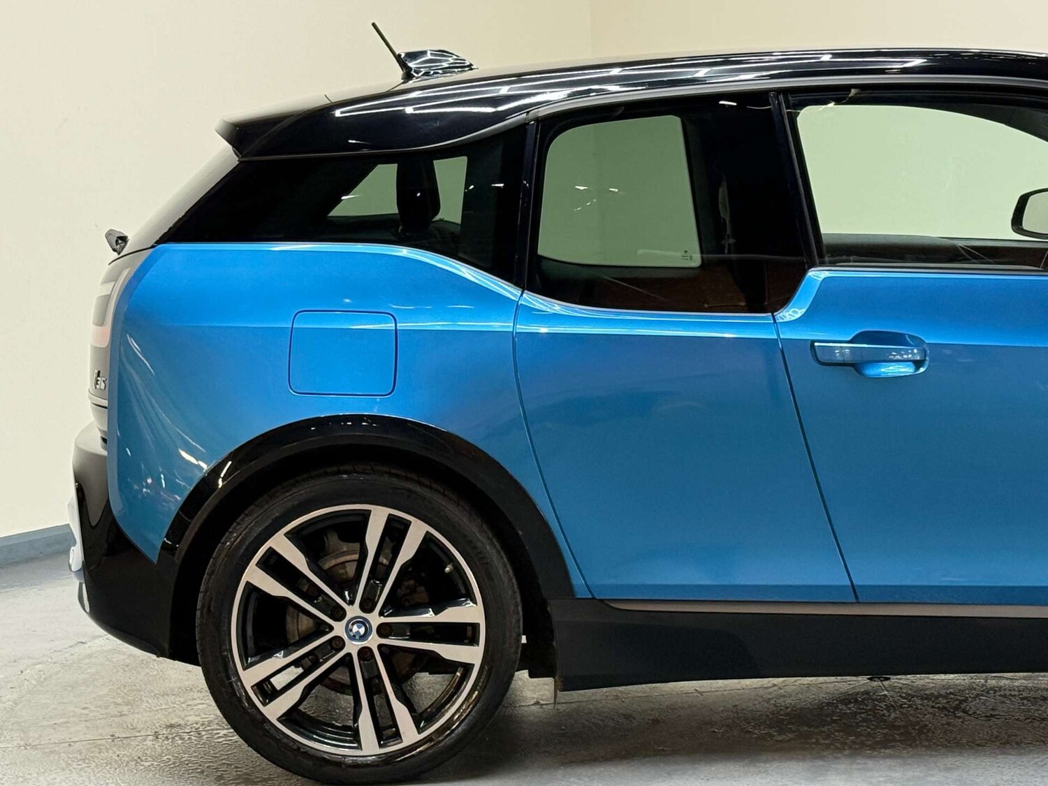 Used BMW i3 2018 for sale - 78144617: Photo 44