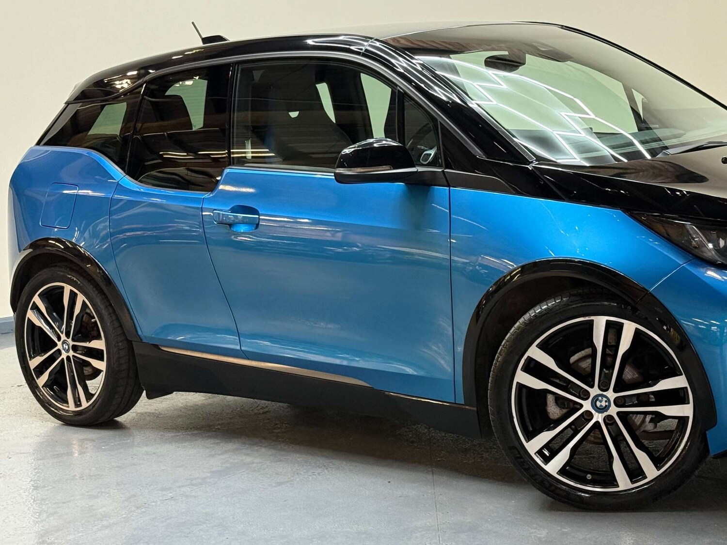 Used BMW i3 2018 for sale - 78144617: Photo 53