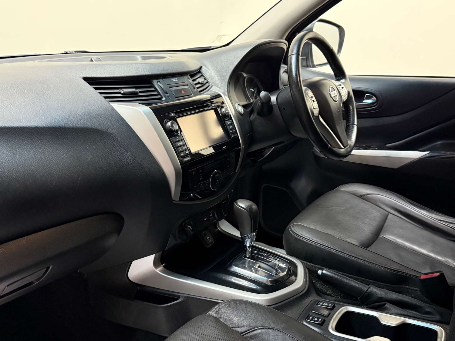 Used Nissan Navara 2018 for sale - 76255869: Photo 60