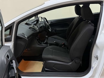 Used Ford Fiesta 2016 for sale - 79430797: Photo