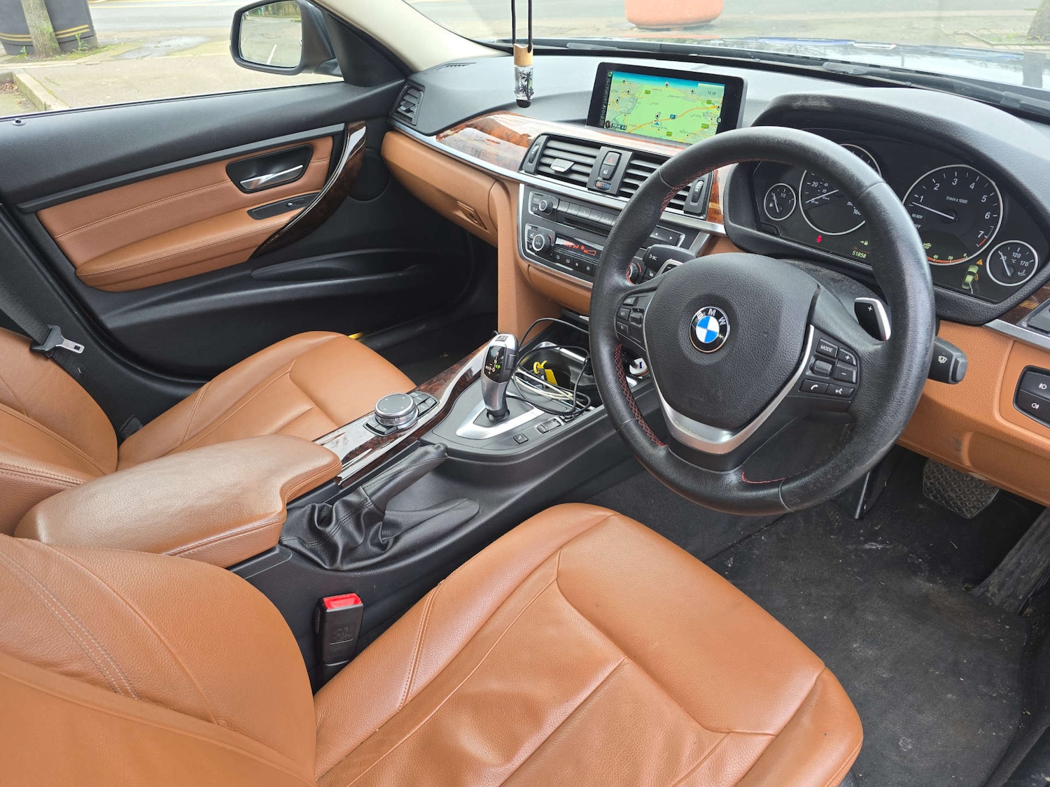 Used BMW 3 Series 2012 for sale - 77394878: Photo 9