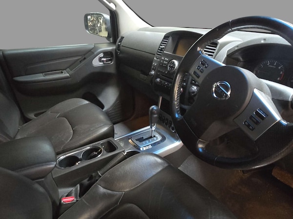 Used Nissan Navara 2015 for sale - 76331501: Photo 5