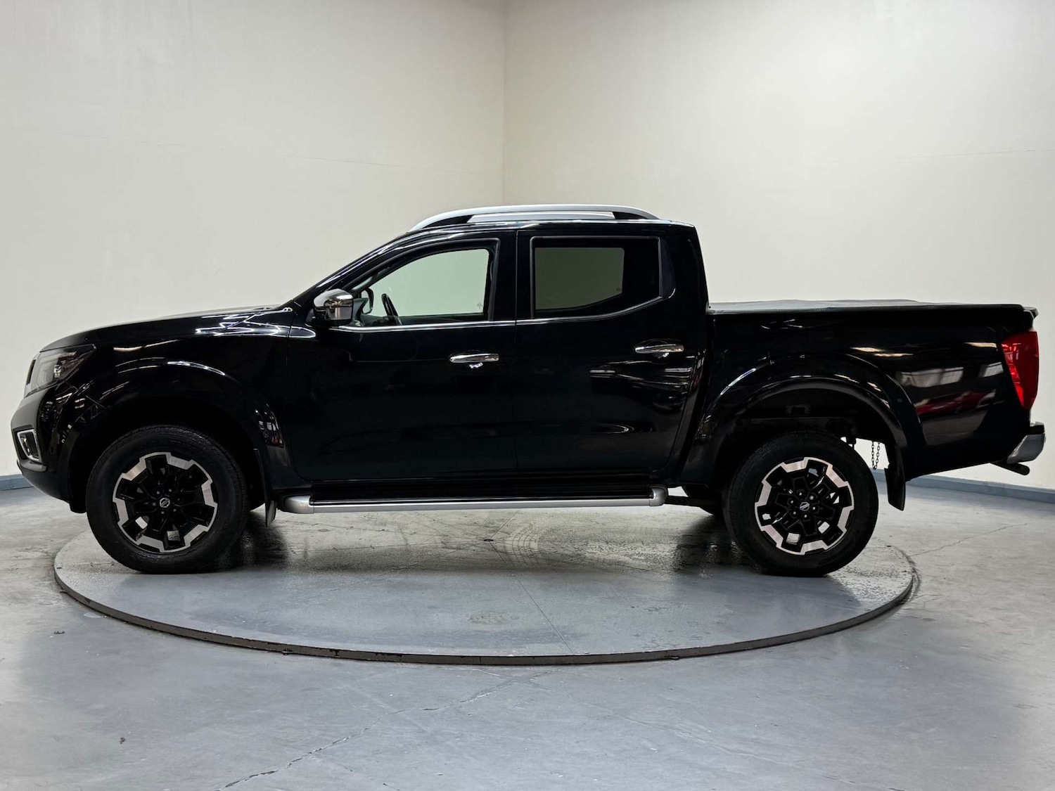 Used Nissan Navara 2021 for sale - 76600542: Photo 33