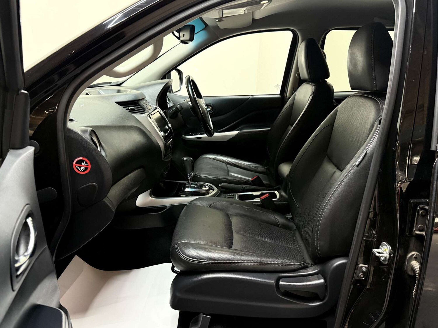 Used Nissan Navara 2021 for sale - 76600542: Photo 4