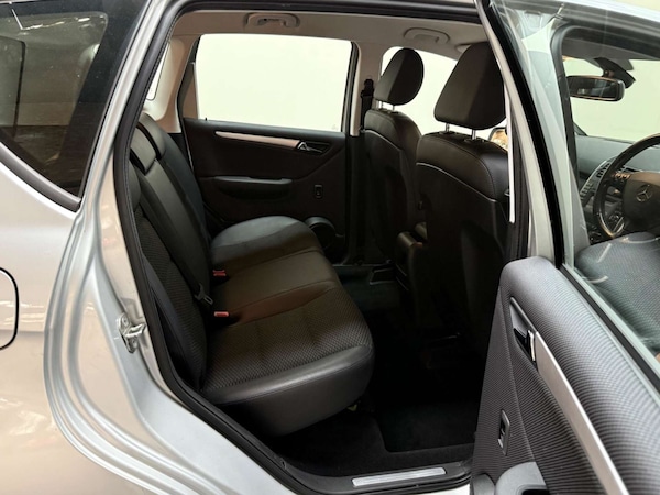 Used Mercedes-Benz A-Class 2011 for sale - 76181052: Photo 25