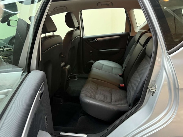 Used Mercedes-Benz A-Class 2011 for sale - 76181052: Photo 31