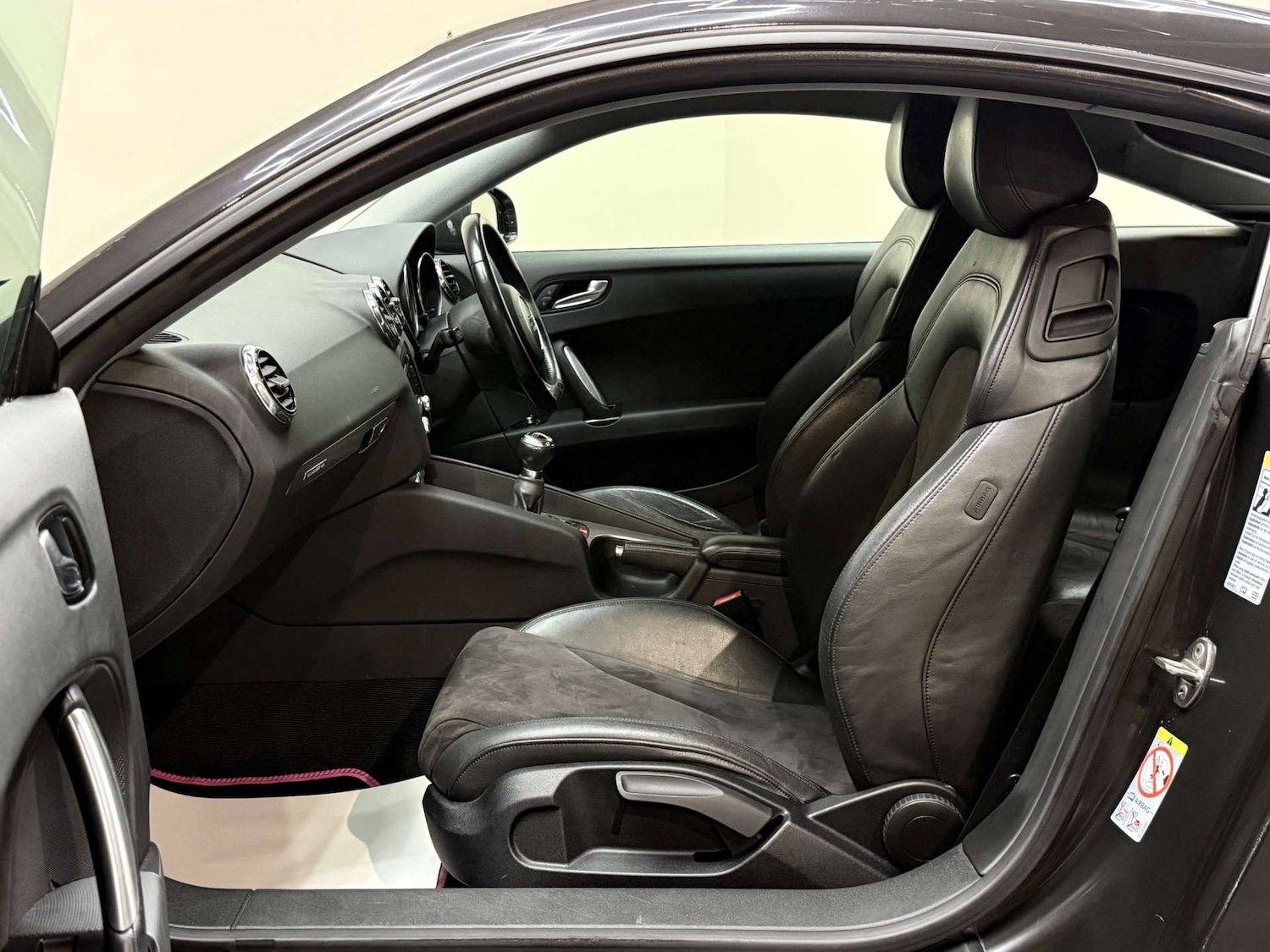 Used Audi TT 2011 for sale - 76905285: Photo 27