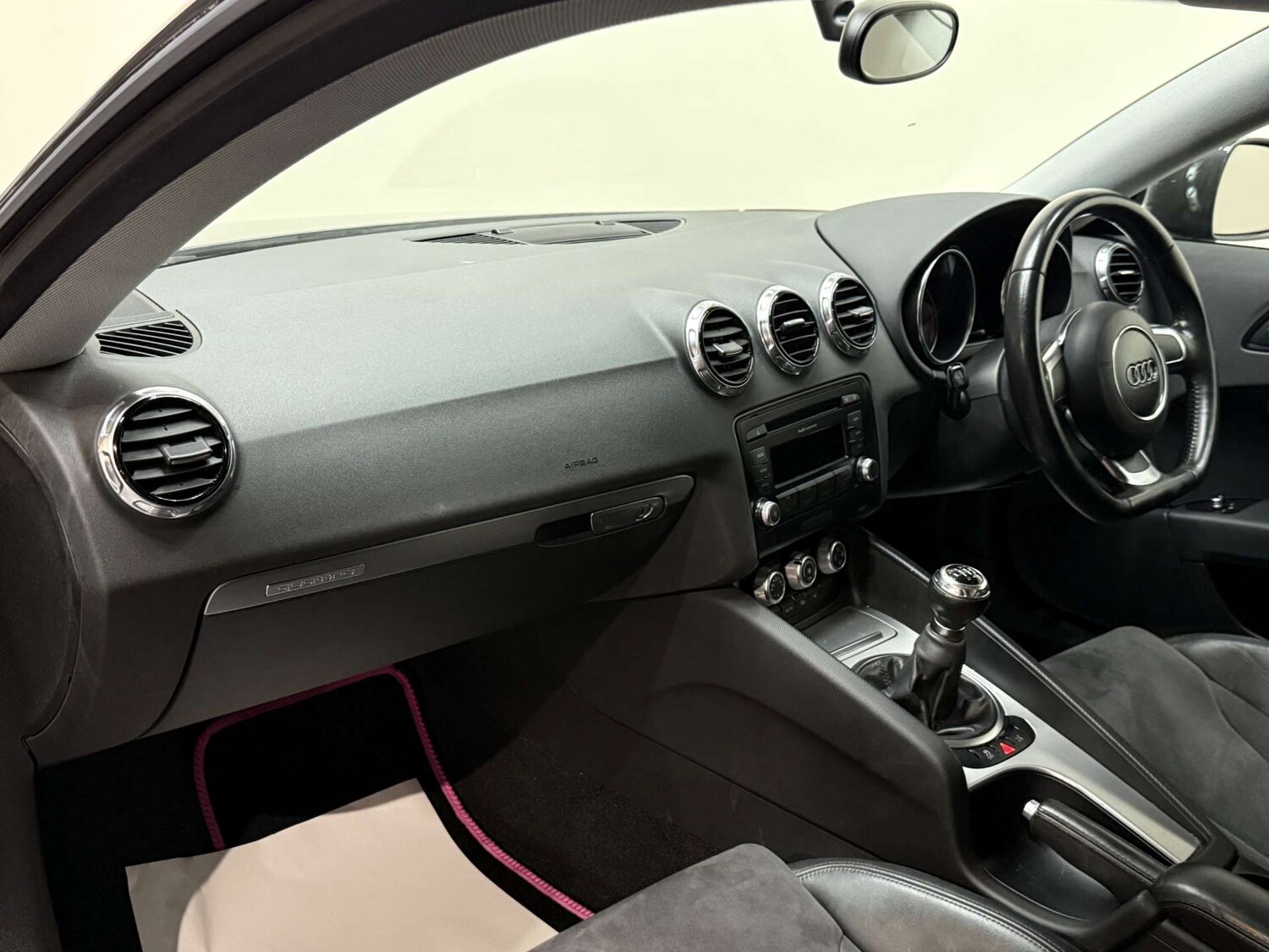 Used Audi TT 2011 for sale - 76905285: Photo 29