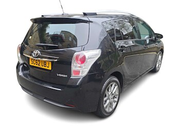 Used Toyota Verso 2013 for sale - 77022303: Photo