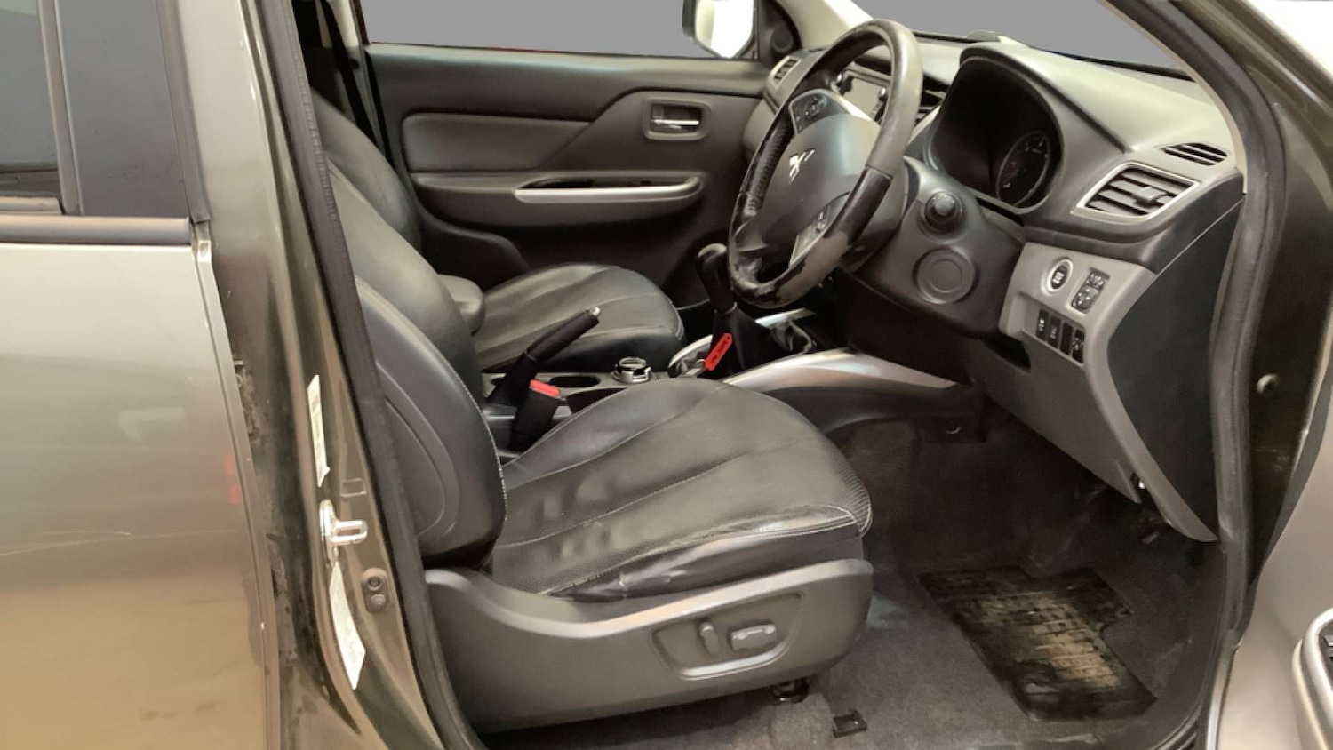 Used Mitsubishi L200 2016 for sale - 76495848: Photo 5