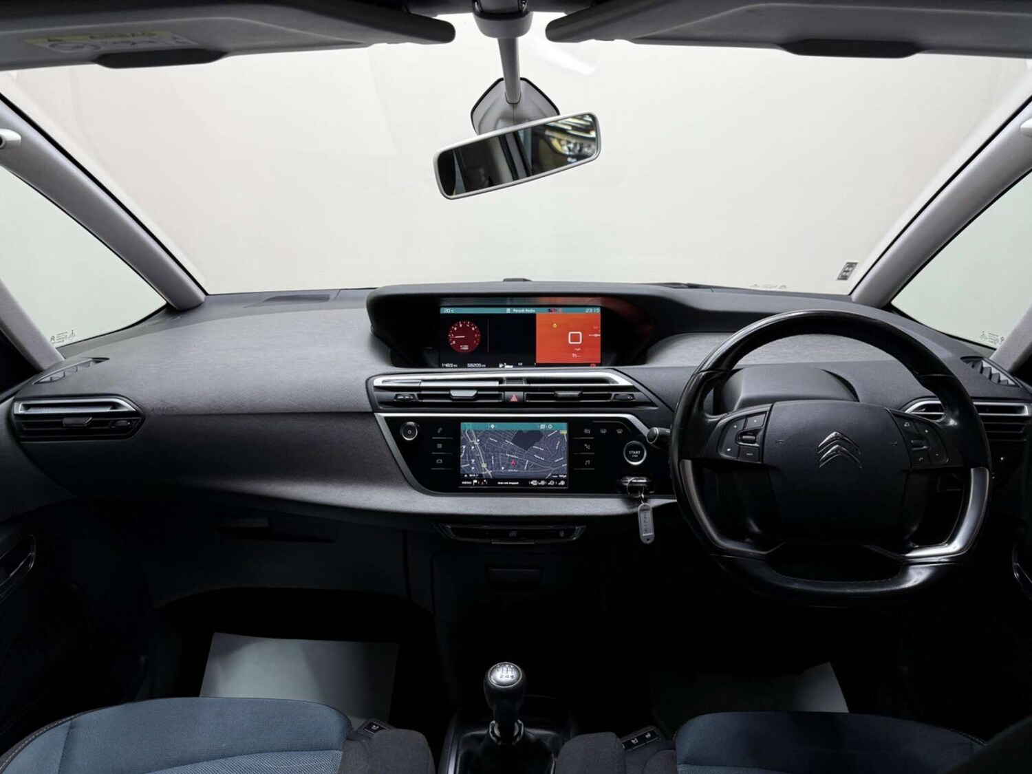 Used Citroen C4 Grand Picasso 2017 for sale - 76602058: Photo 3