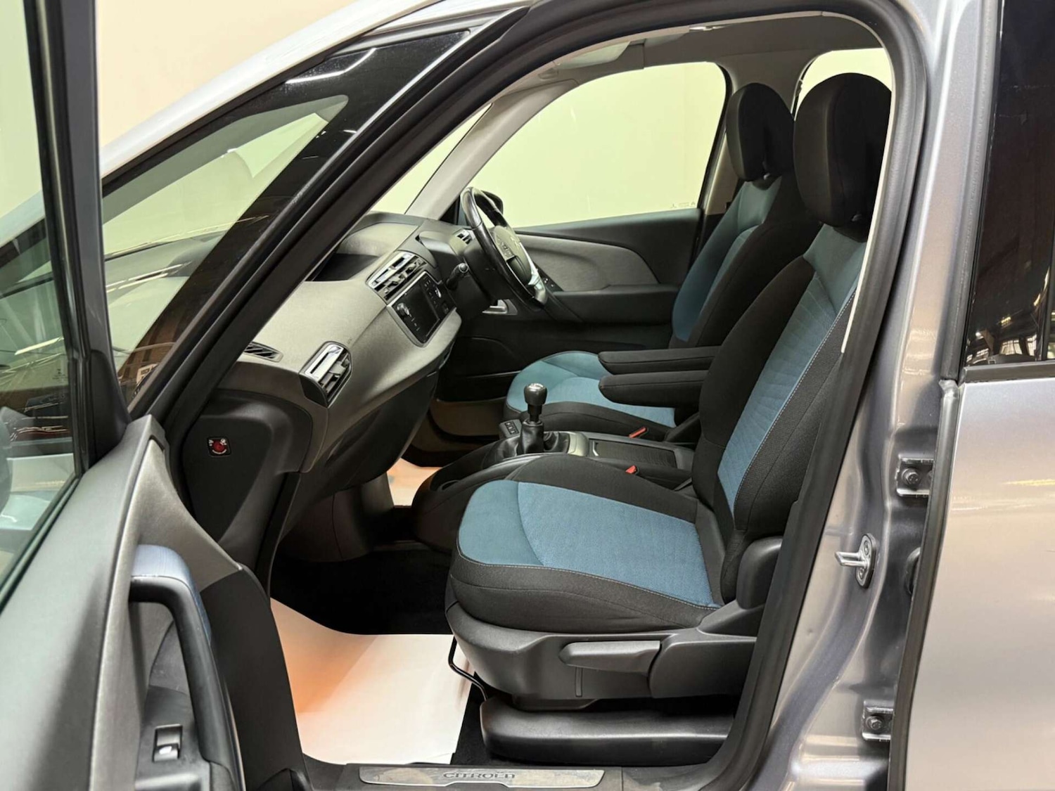 Used Citroen C4 Grand Picasso 2017 for sale - 76602058: Photo 32