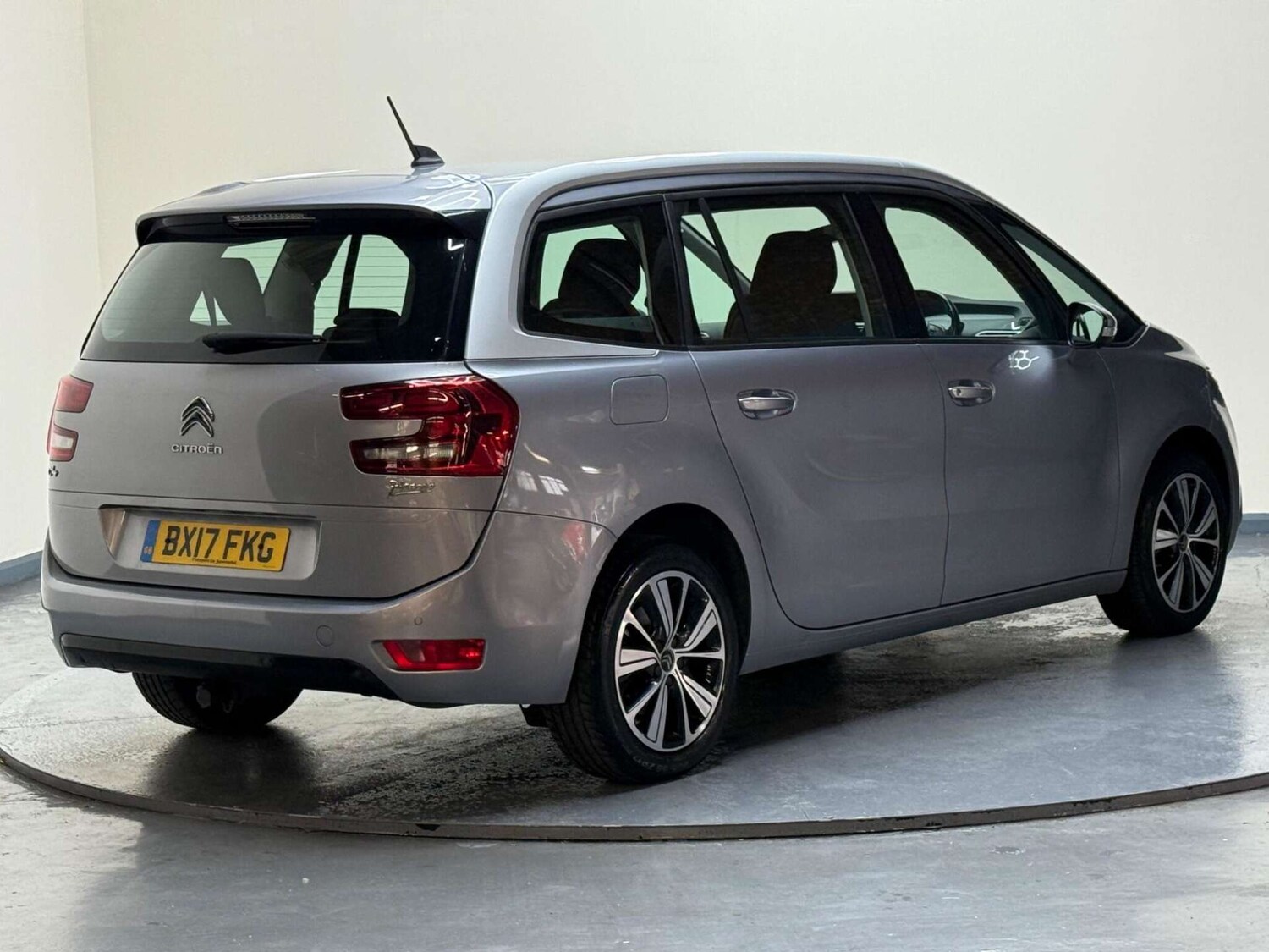 Used Citroen C4 Grand Picasso 2017 for sale - 76602058: Photo 6