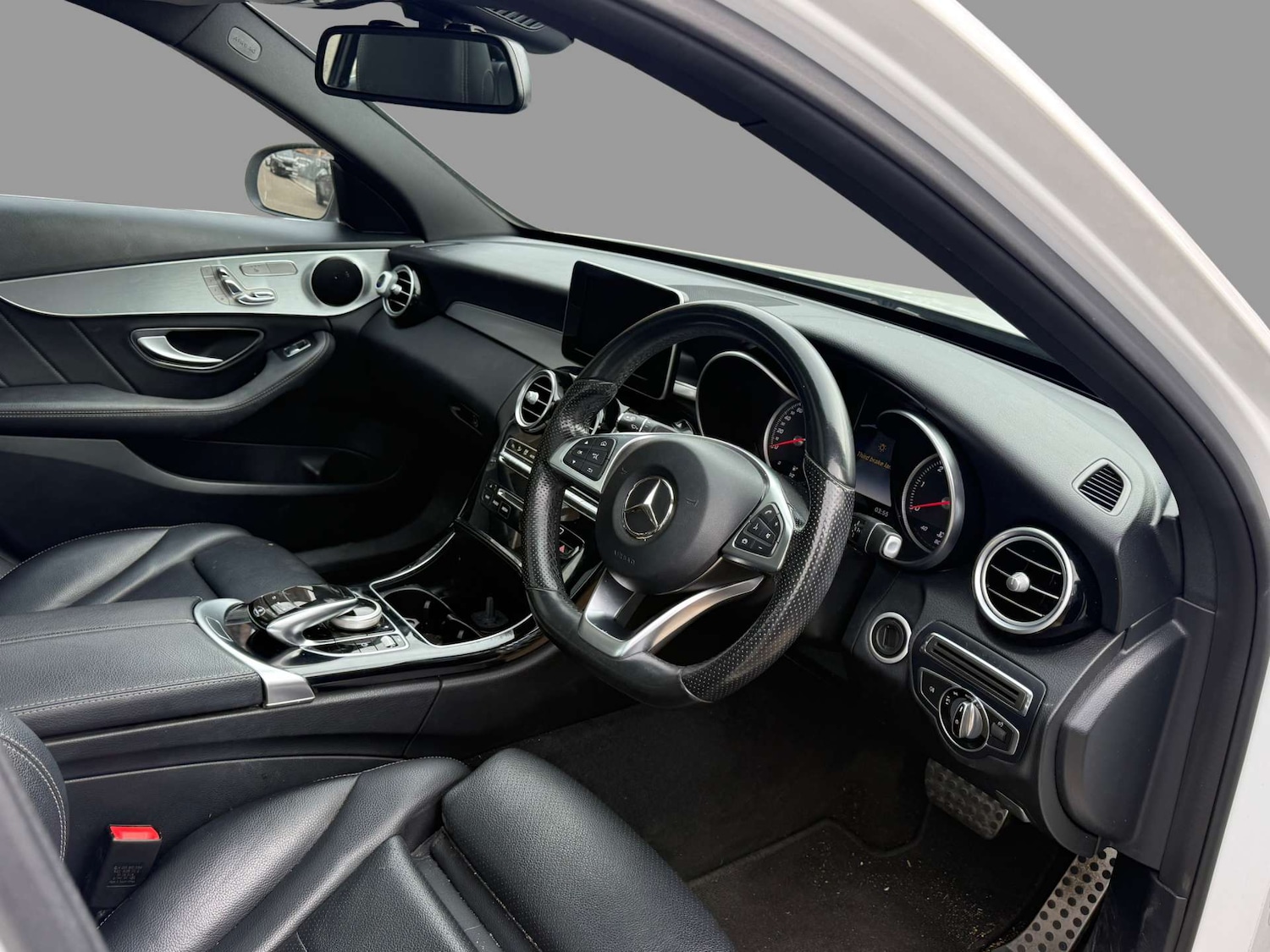 Used Mercedes-Benz C Class 2017 for sale - 78143859: Photo 3