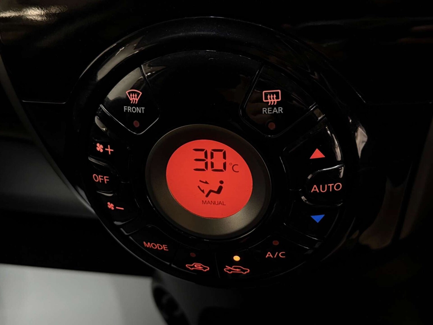 Used Nissan Micra 2016 for sale - 76363739: Photo 24