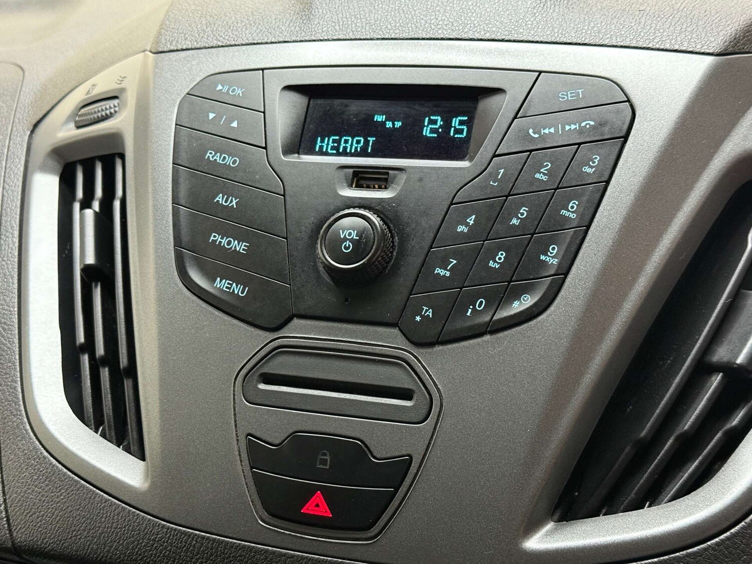 Used Ford Transit Custom 2017 for sale - 76263526: Photo 21